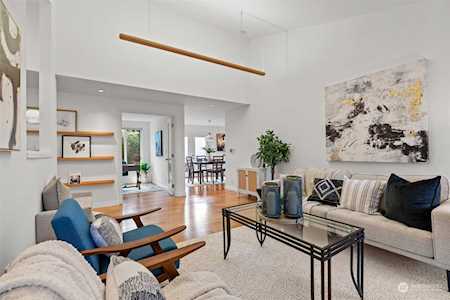 16148 NE 15th St Bellevue, WA 98008