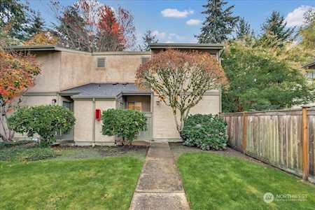 10050 NE 138th Place #G1 Kirkland, WA 98034