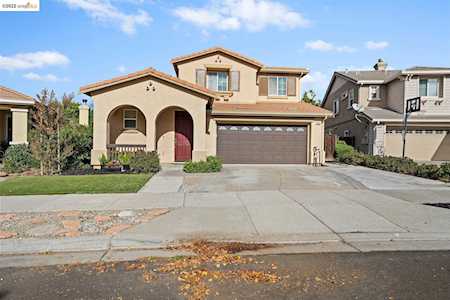 818 Altessa Dr Brentwood, CA 94513