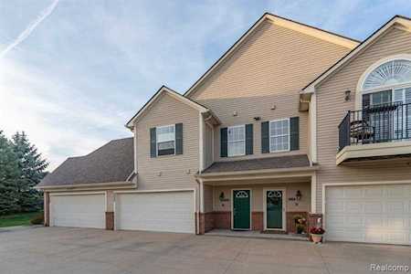 55543 Ambassador Shelby Twp, MI 48316