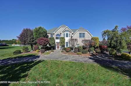 19 Rustic Way Freehold, NJ 07728