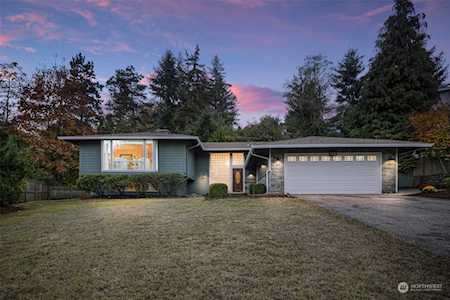 4675 Highland Dr Bellevue, WA 98006