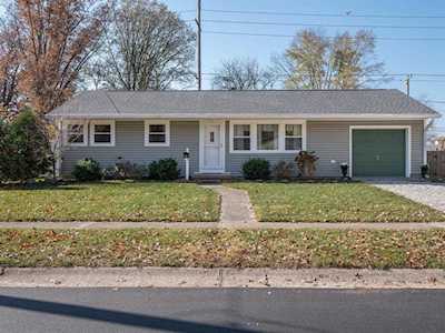 312 Holiday Dr Plainfield, IN 46168