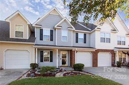 822 Rock Lake Glen Fort Mill, SC 29715