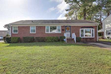 801 Newport News Ave Hampton, VA 23661
