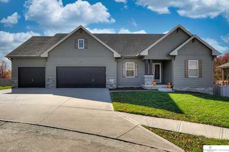 17217 Polk Circle Omaha, NE 68135