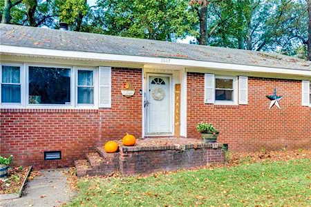 8047 Bi County Rd Norfolk, VA 23518