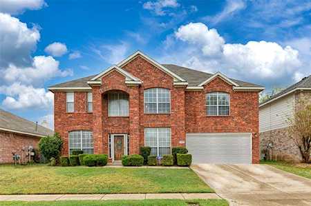 320 Arbor Glen Drive Fort Worth, TX 76140