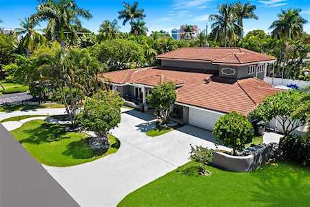 2740 NE 30th St Fort Lauderdale, FL 33306