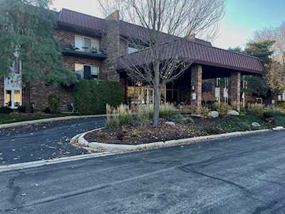 1041 W Ogden Ave #324 Naperville, IL 60563