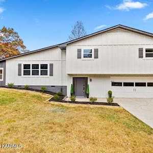 1108 E Woodshire Dr Knoxville, TN 37922