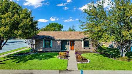 6625 Greendale Drive Watauga, TX 76148