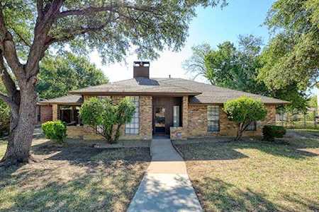 1704 SOUTHAMPTON Drive Carrollton, TX 75007
