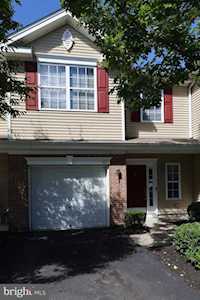 1611 Nathan Dr Riverton, NJ 08077