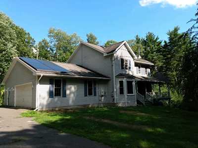32 Hartland Hollow Rd Granville, MA 01034