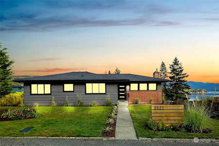 2522 Dakin St Bellingham, WA 98226