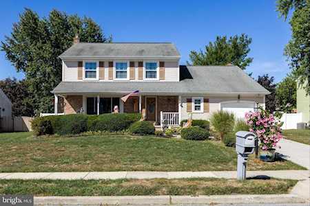 5 Pewter Ln Marlton, NJ 08053
