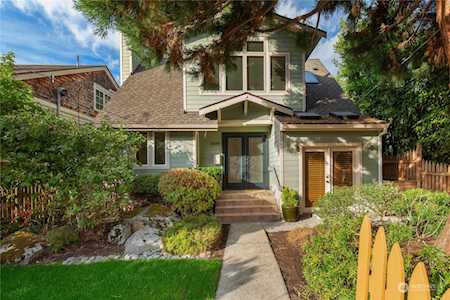 3608 E Denny Way Seattle, WA 98122