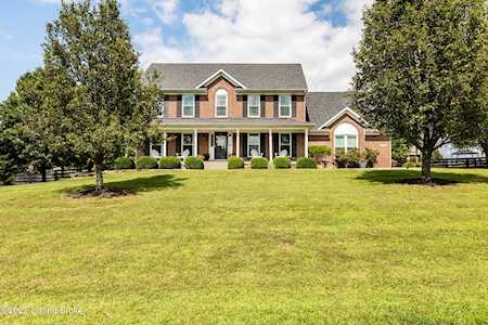 4003 Limerick Cove Buckner, KY 40010