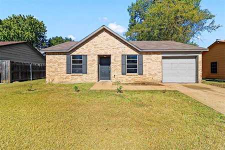 2429 Chadwick Drive Fort Worth, TX 76131