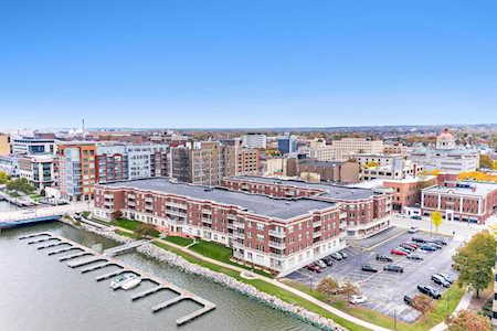 118 S Washington St #403B Green Bay, City of Green Bay, WI 54301