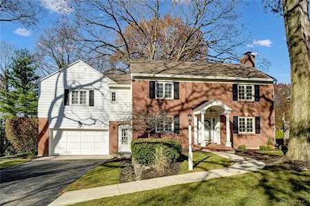 141 Lookout Drive Oakwood, OH 45409