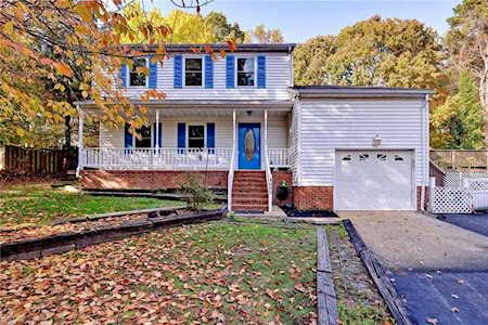 4605 Massena Dr Williamsburg, VA 23188