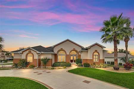 5320 China Sea Dr Tavares, FL 32778
