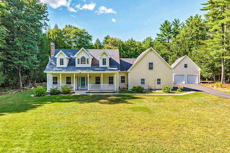 11 Pine Mill Dr Tuftonboro, NH 03816