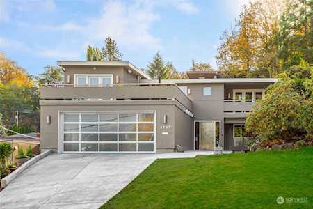3757 W Commodore Way Seattle, WA 98199