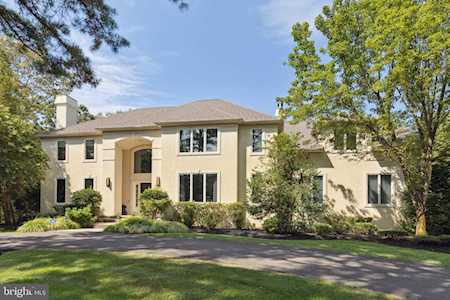 5 Aldbury Ct Medford, NJ 08055