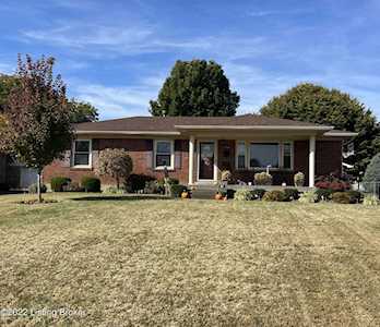 6704 Lunar Dr Louisville, KY 40258