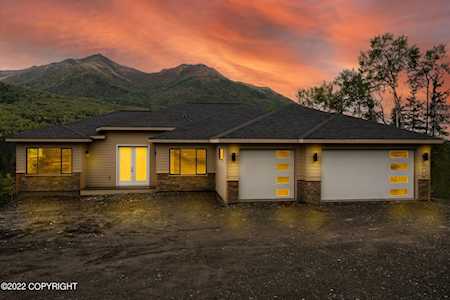 8212 Harmony Ranch Dr Eagle River, AK 99577
