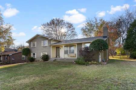 2825 Galesburg Dr Nashville, TN 37217