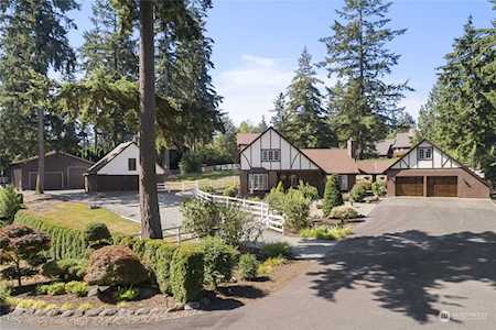 10814 206th St SE Snohomish, WA 98296