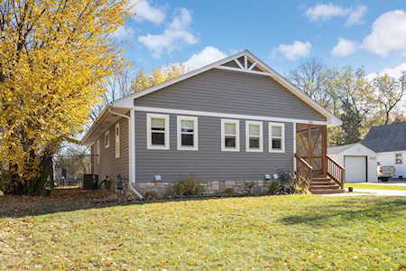 588 Ferndale Street N Maplewood, MN 55119