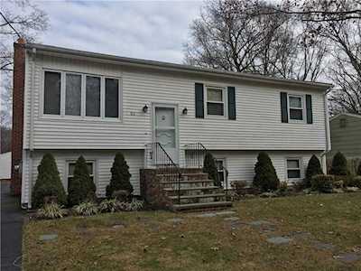 53 Spice Bush Trl Narragansett, RI 02882