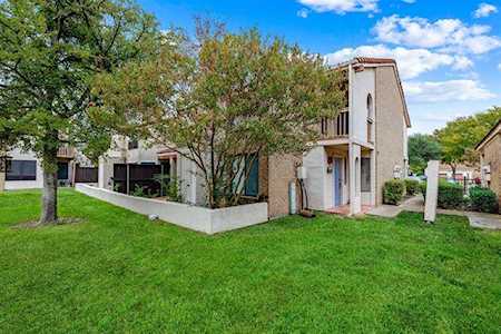 551 Ranch Trail #196 Irving, TX 75063