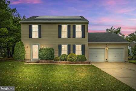 61 Pickwick Dr Marlton, NJ 08053