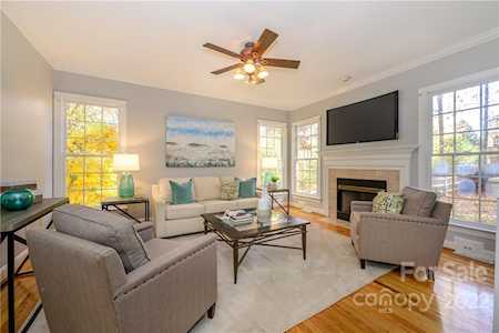 7819 Red Oaks Trl Waxhaw, NC 28173