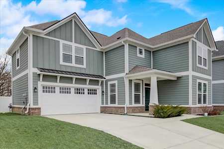 207 Thomas Point Dr Fortville, IN 46040