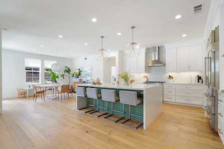 15776 Kristen Glen San Diego, CA 92127