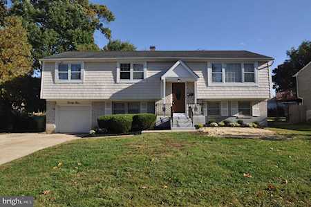 23 Strathmore Dr Cherry Hill, NJ 08003