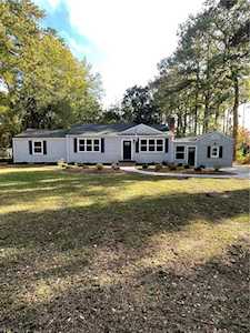 5240 Lake Shores Rd Virginia Beach, VA 23455
