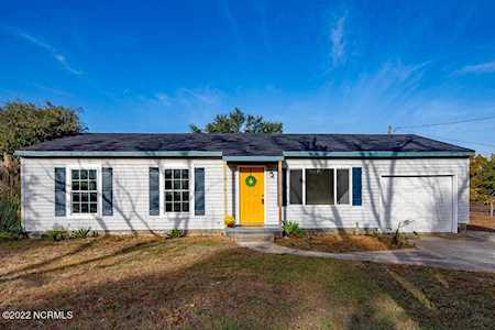 113 Freshwater Drive Hubert, NC 28539