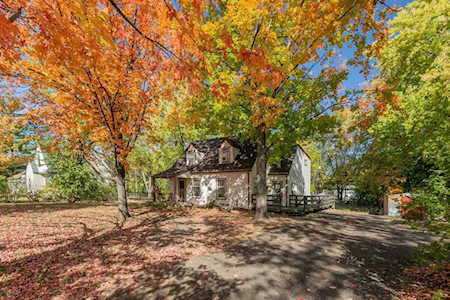 1937 County Road E E White Bear Lake, MN 55110