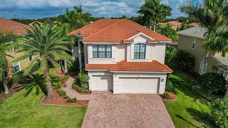 2672 Lakebreeze Ln S Clearwater, FL 33759