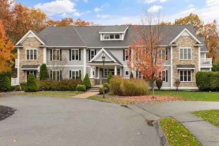911 Eagles Nest Way #911 Franklin, MA 02038