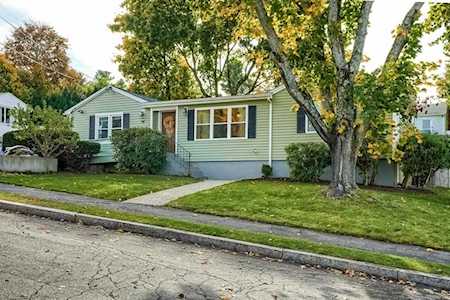 74 Tudor St Waltham, MA 02451