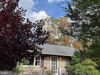 33 Sunset Trl Medford, NJ 08055